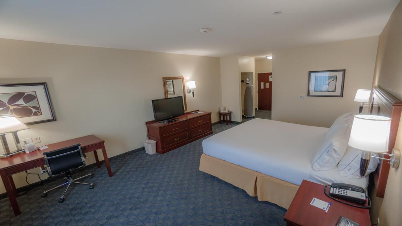 Holiday Inn Express Hotel & Suites Pampa, An Ihg Hotel Quarto foto