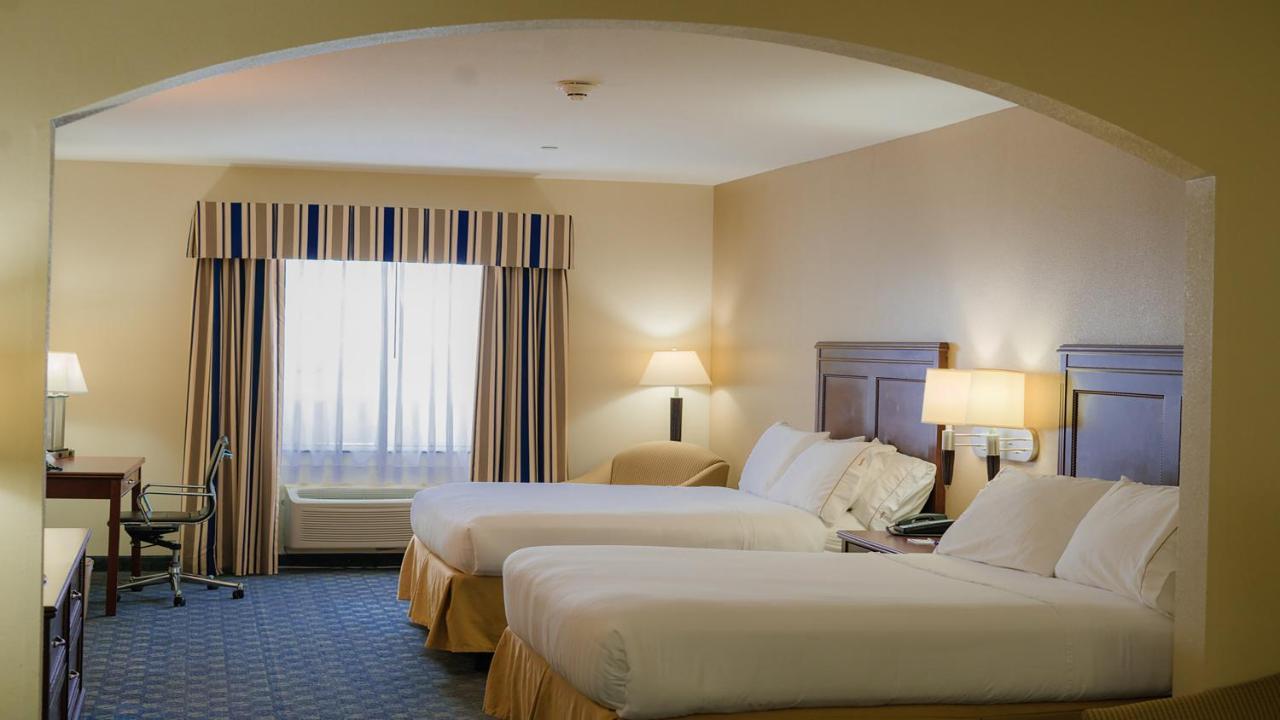 Holiday Inn Express Hotel & Suites Pampa By Ihg Exterior foto