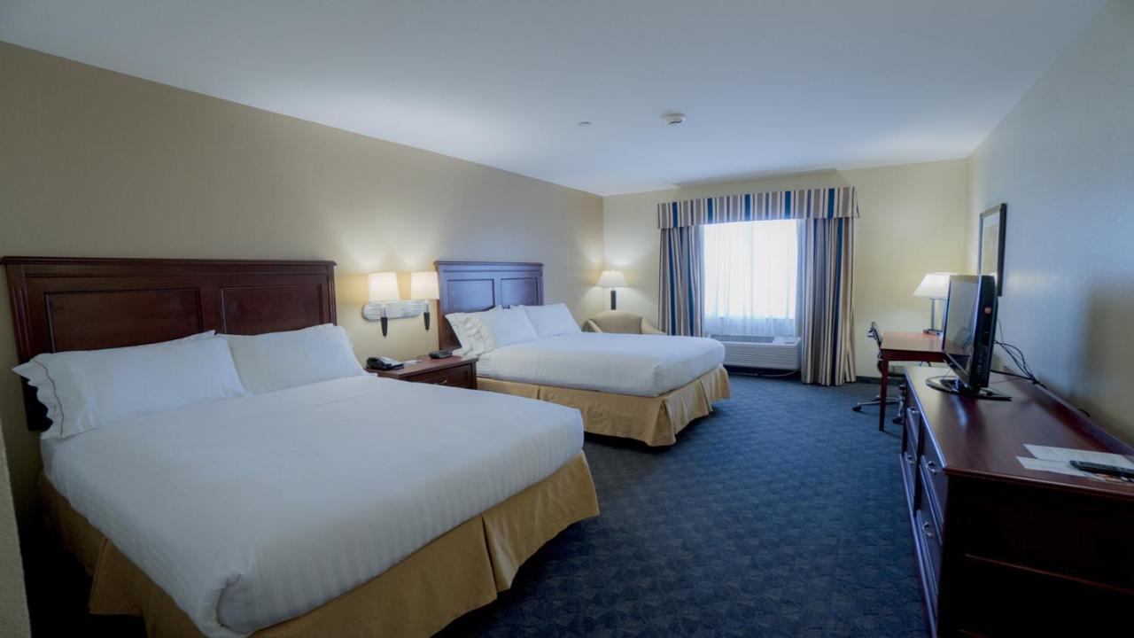 Holiday Inn Express Hotel & Suites Pampa By Ihg Exterior foto
